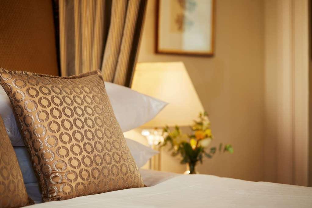 แมคโดนัลด์ คาร์โดรนา โฮเต็ล กอล์ฟ แอนด์ สปา Hotel พีเบิลส์ ห้อง รูปภาพ